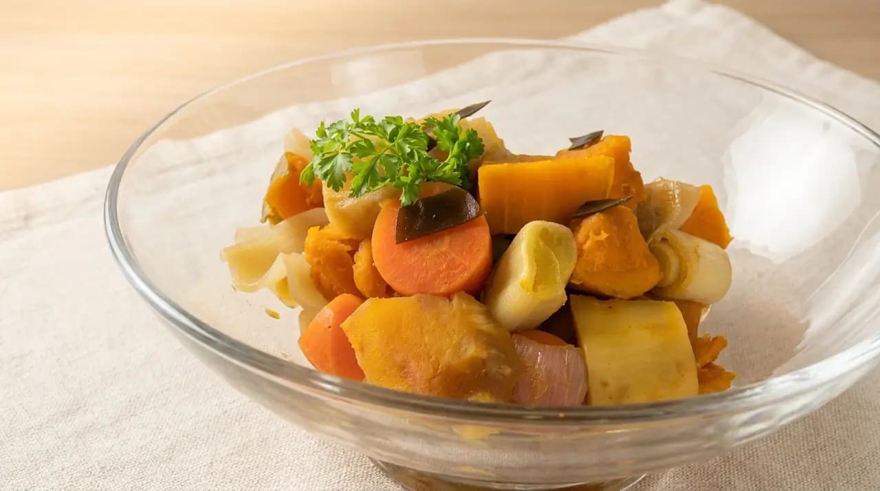 Recette 82: Nishime : Ragoût de Légumes sans Huile